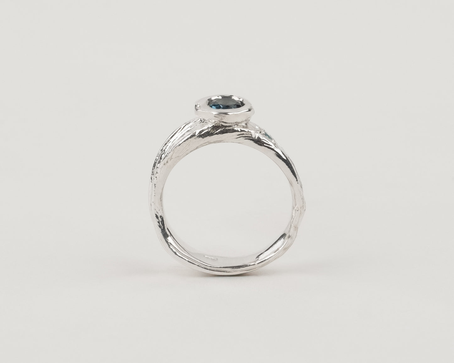 Pebble Twist Ring